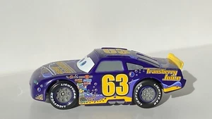 DISNEY STORE PIXAR Transberry Juice 1/43 die cast Piston Cup - Foto 1 di 7