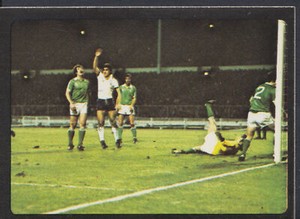 Transimage 1979/80 Football Sticker - No 362 - England v Northern Ireland 1979