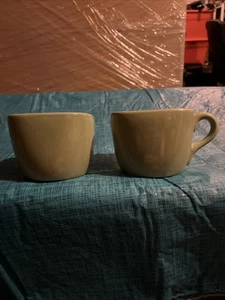 A Taste of Home Entertaining/ set of 2/ 10 oz mugs/Green - Picture 1 of 6