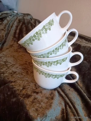 Juego de 3 tazas de café Corelle Livingware By Corning Crazy Daisy también conocidas como Spring Daisy Foto 1 de 4