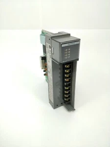 AB 1746-OW8 series A SLC 500 output module, missing cover - Picture 1 of 2