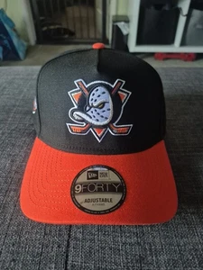 Anaheim Mighty Ducks New Era 9Fifty A-Frame Adjustable SnapBack Black/Orange Hat - Bild 1 von 4
