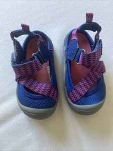 OshKosh B'gosh Kleinkind Mädchen Größe 5 sportliche Freizeit Sandalen Schuh - Bild 1 von 5