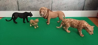 Schleich Big Cats Leão, leopardo, filhote de chita, zoológico de pantera negra aviões africanos - Imagem 1 de 4