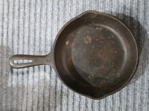 SARTÉN DE HIERRO FUNDIDO 6 1/2 '' ESTAMPADA 3 K HECHA EN EE. UU. USADA EXCELENTE ESTADO - Imagen 1 de 3