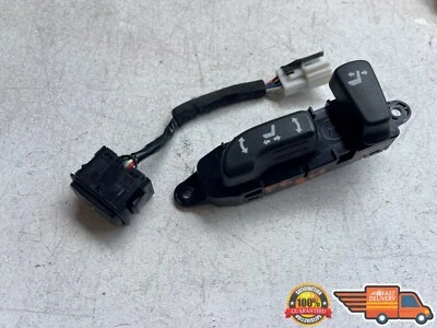 Interruptor de asiento delantero izquierdo Infiniti FX35 FX37 FX50 QX70 2009-2017 OEM 09-17 Foto 1 de 4