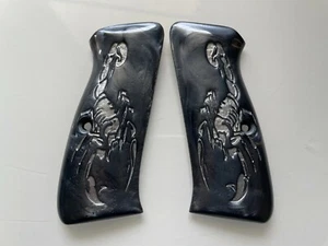 Neu CZ 75 & CZ 85 Full Size glatt schwarzes Harz mit silberner Skorpion - Bild 1 von 4