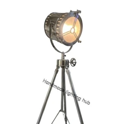 Lámpara de pie foco acabado cromado hecha a mano - Trípode de metal ajustable industrial Foto 1 de 4