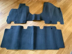 Honda Odyssey OEM Floor Mats 2011 2012 2013 2014 2015 2016 2017 Front & Middle - Picture 1 of 6