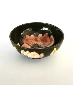 Vintage William Moorcroft Pink Magnolia on Green Background Footed Bowl - Picture 1 of 10