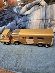 VINTAGE STRUCTO VISTA DOME HORSE VAN TRUCK & TRAILER - PRESSED STEEL Vg - Picture 1 of 24