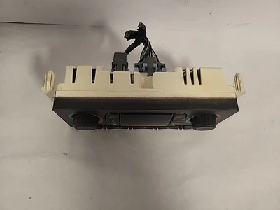 2003-2004 Cadillac Escalade Front Dash Mounted Temperature Climate Control. R5 Foto 1 de 4