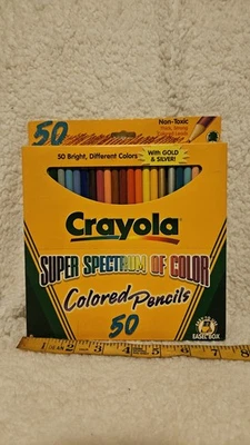 Nuevo Crayola Super Spectrum 1996 con 50 lápices de colores y libro de bocetos Crayola Foto 1 de 4
