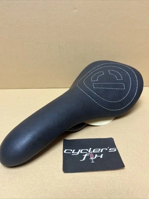 NOS Gray Demolition Slim Railed Seat Saddle BMX FGFS Fit: Resist GT Haro Shadow - Image 1 of 4