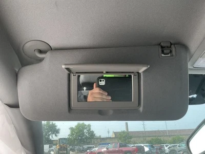 Driver Left Sun Visor Gray Cloth Fits 17-22 TRAX 837849 - Imagem 1 de 4