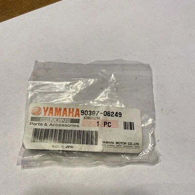 NOS YAMAHA RZ350 XJ700 XS1100 XS650 XS750 XV1100 YX600 # 90387-06249-00 Foto 1 de 3
