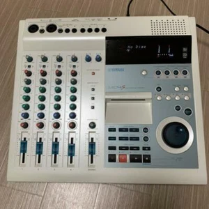 Yamaha MD4S 4 Track Multitrack MiniDisc Recorder (MD Data/Mini Disc) w/ Case - Picture 1 of 5