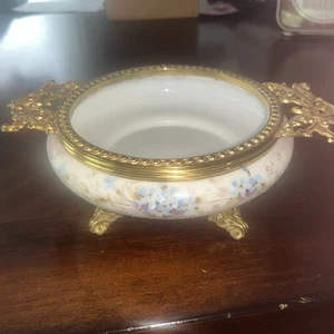 Wunderschöner antiker C.F. Monroe WaveCrest Floral 9,5" Griff & Fuß Kommode Schüssel - Bild 1 von 8