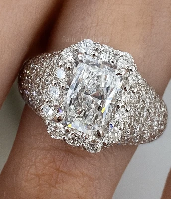 Anillo de diamantes cultivados en laboratorio RADIANTE VS1/F con racimo de 3,00 quilates | Compromiso de oro blanco de 14 K Foto 1 de 4