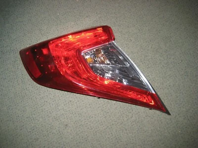 Conjunto de luces traseras para Honda Civic 2016 2017 2018 lado del conductor HO2804110 (9000) Foto 1 de 4