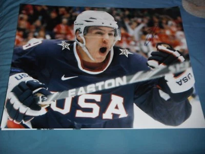 MINNESOTA WILD ZACH PARISE EQUIPO FIRMADO EE. UU. 16X20 Foto 1 de 2