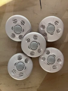 Crestron GLS-ODT-C-CN Präsenzmelder mit Strom  - Bild 1 von 2