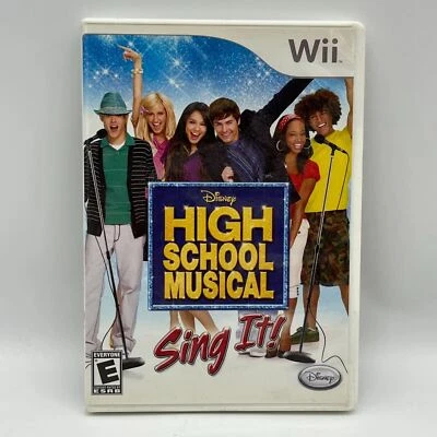 High School Musical Sing It Wii Game 2007 Release in Original Case with Manual - Image 1 of 4