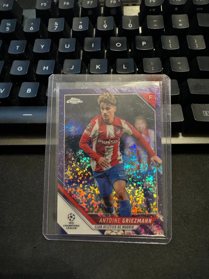 2021 Topps Chrome UCL Purple Mini-Diamond Refractor /250 Antoine Griezmann #171 - Image 1 of 2