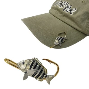 Bijoutier Sheephead Hookit© By Off The Hook - clip chapeau - clip bord - épingle chapeau - Photo 1 sur 6