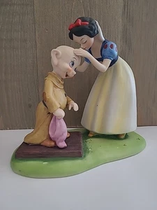 Disney Snow White & Dopey |  A Sweet Send Off Figurine | Walt Disney Productions - Picture 1 of 17