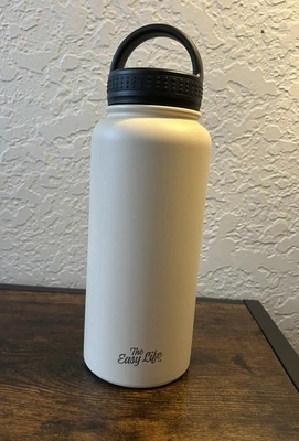 The Easy Life Bottiglia d'acqua in acciaio inox 32 oz con coperchio girevole NUOVISSIMA - Immagine 1 di 4