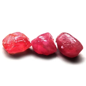 34.50Ct. Natural Gemstone Ruby Rough Pinkish Red Color Mine Mozambique Sparkling - Picture 1 of 7