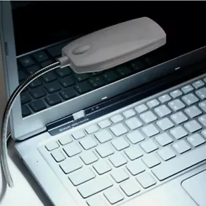 Confezione 2 Lampade Luminose 28 LED USB Mini Luce Flessibile Computer Portatile Nero/Bianco x2 - Foto 1 di 10