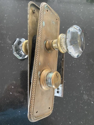 Antique Yale Bronze And Steel Entry Door Lock sets With Octagon Glass Door Knobs Cover