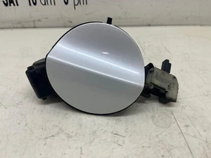 2014 CITROEN DS4 FLAP RIEMPITIVO CARBURANTE CON MOTORE 9651690280 CODICE VERNICE KWE - Foto 1 di 5