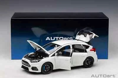 NUEVO Autoart escala 1:18 Ford Focus RS 2016, blanco congelado, aberturas completas Foto 1 de 4