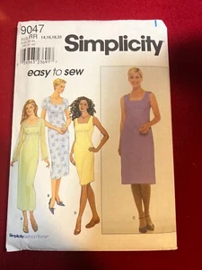 Simplicity 9047, Größe 14-20, Misses'/Petite Kleid, ungeschnitten - Bild 1 von 2