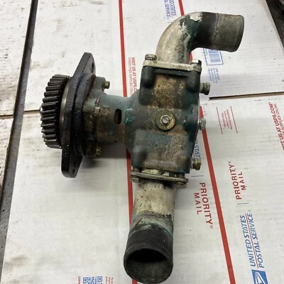 Насос для сырой воды Cummins Marine 6bta с водными портами - Изображение 1 из 4