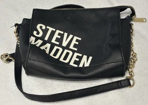 Bolso Bandolera Steve Madden Negro Cremallera Top Logo Blanco Negro || Usado - Imagen 1 de 12