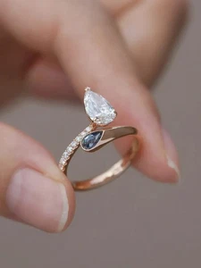 Anillo de compromiso Toi Et Moi de diamantes y tanzanita creado en laboratorio de 1,5 quilates enchapado en oro de 14 k - Imagen 1 de 12