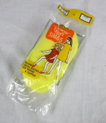 Nuevo de Colección Niñas BRILLANTES Amarillo Cepillado Orlon Nylon Botín Calcetines Plumosos Suave Pellizcado Foto 1 de 4