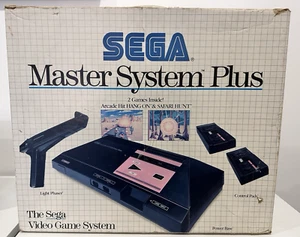 SEGA MASTER SYSTEM PLUS CONSOLE COMPLETA CON PISTOLA TESTATA - Foto 1 di 12