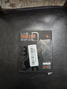 WD BLACK 4TB SN8100 NVMe Gen 5 PCIe 5.0x4 M.2 2280 SSD WDS400T1X0M - Picture 1 of 4