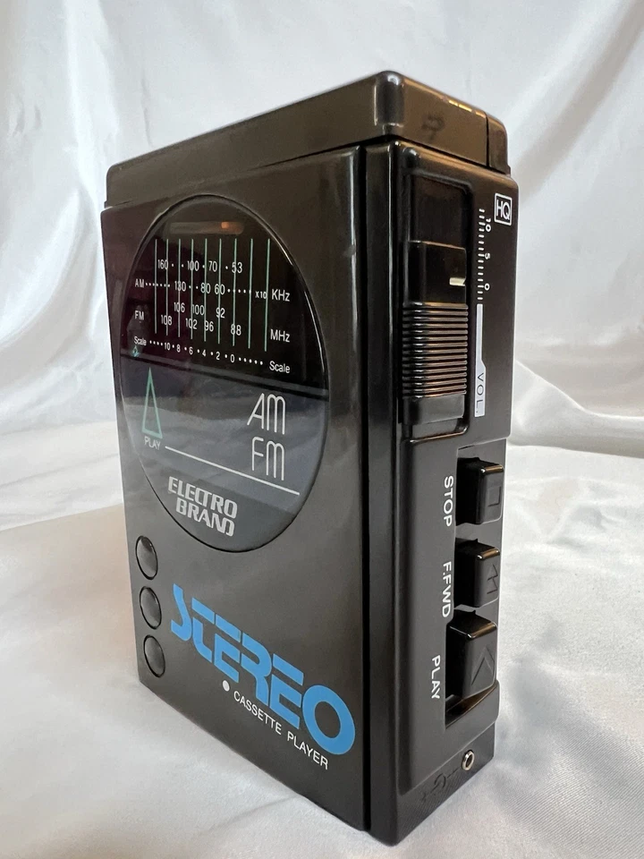 Electro Brand Stero Cassette Player Am/FM Radio Model # 2029 - Image 1 of 4