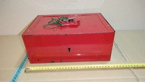 Vintage Metallbox aus Sammlung mit Sicherheitsschlüssel - Bild 1 von 11
