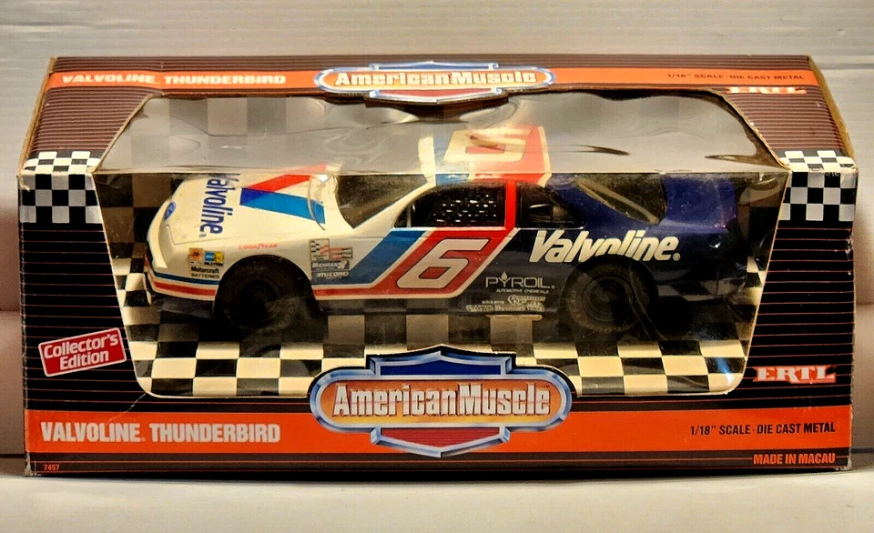 NASCAR Mark Martin #6 Valvoline 1993 FORD THUNDERBIRD DieCast 1:18 Model by ERTL - Image 1 of 4