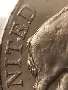 2005 P Bison ERRORS CHIP IN GOD SPEAR ON TAIL. - Picture 1 of 5