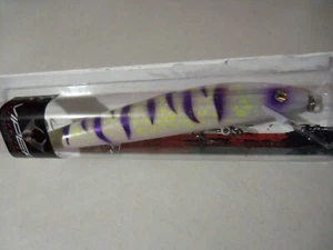 1 Smithwick Suspending Perfect 10 Rogue Lure VIPER Custom Instant Karma NIP - Picture 1 of 7