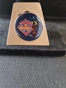 Dr Who Pin Badge, Tardis, Lanyard Badge , Tom Baker, 4th Dr, Scarf, Jelly Babies - Picture 1 of 7