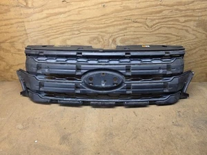 2011 2012 2013 Ford Edge Front Bumper Upper Grille Bracket OEM - Picture 1 of 21